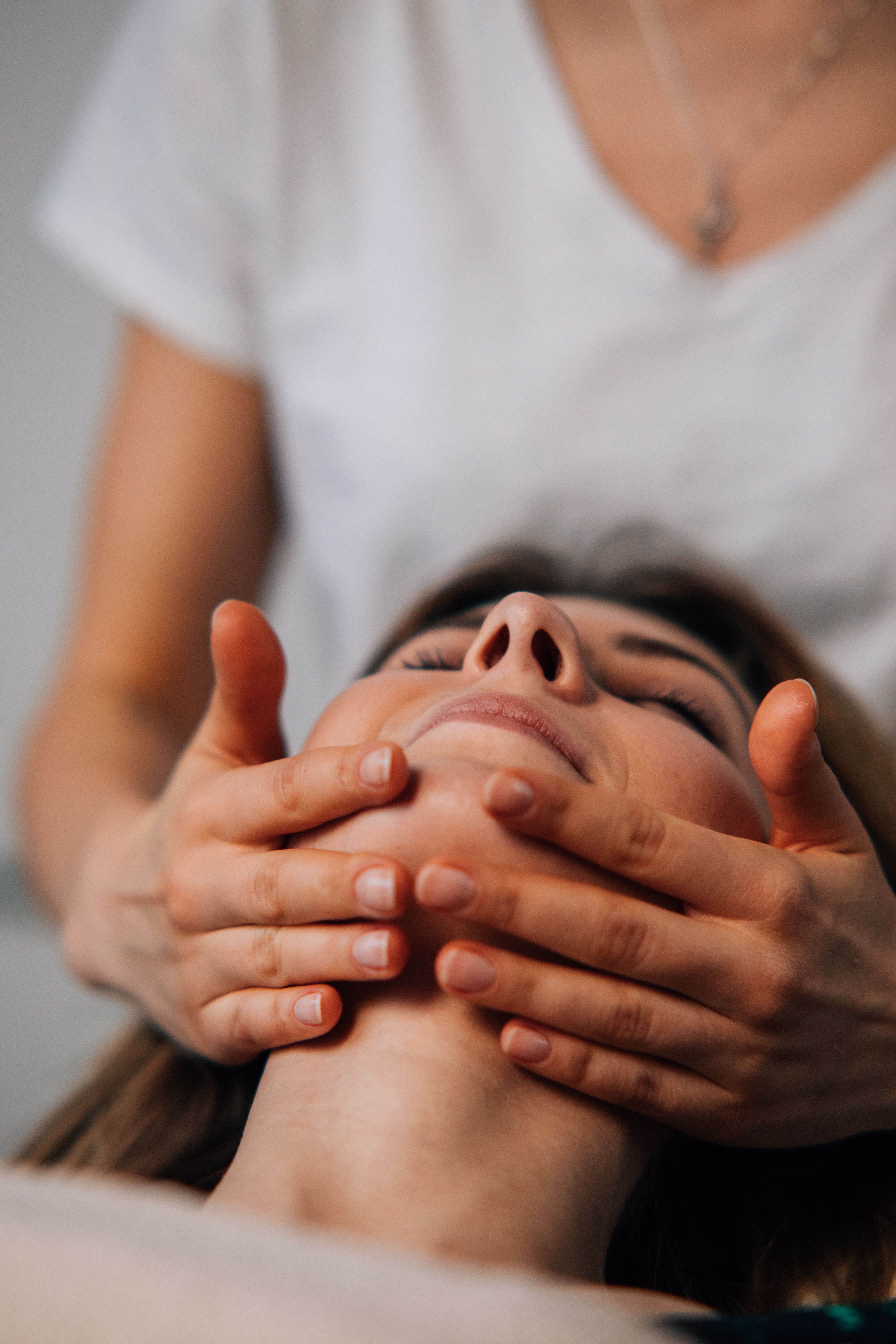 Masaje Facial Kobido